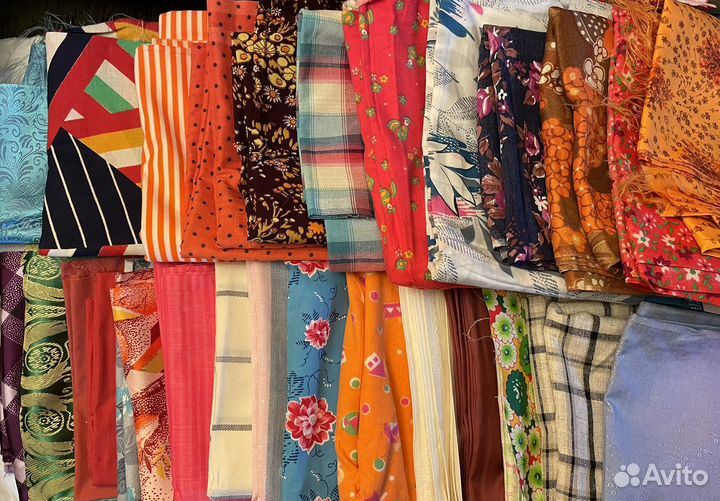 Отрез ткани (шерсть/шелк/ситец/лен/мешковина и др)