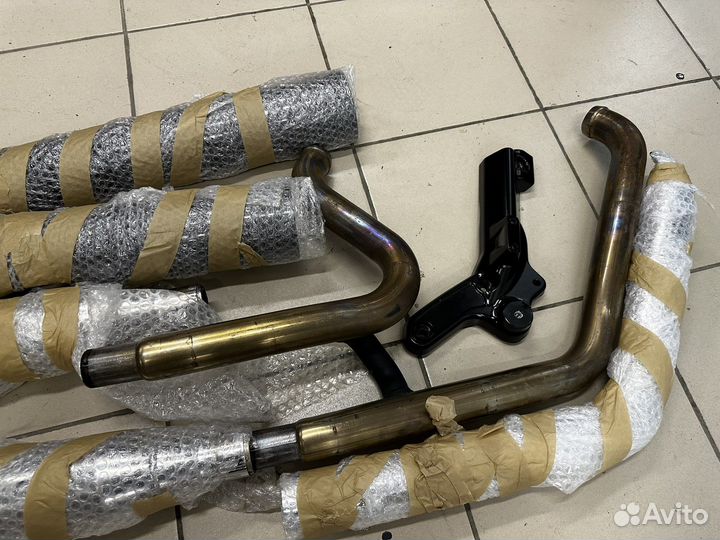 Штатный выхлоп в сборе на harley davidson breakout