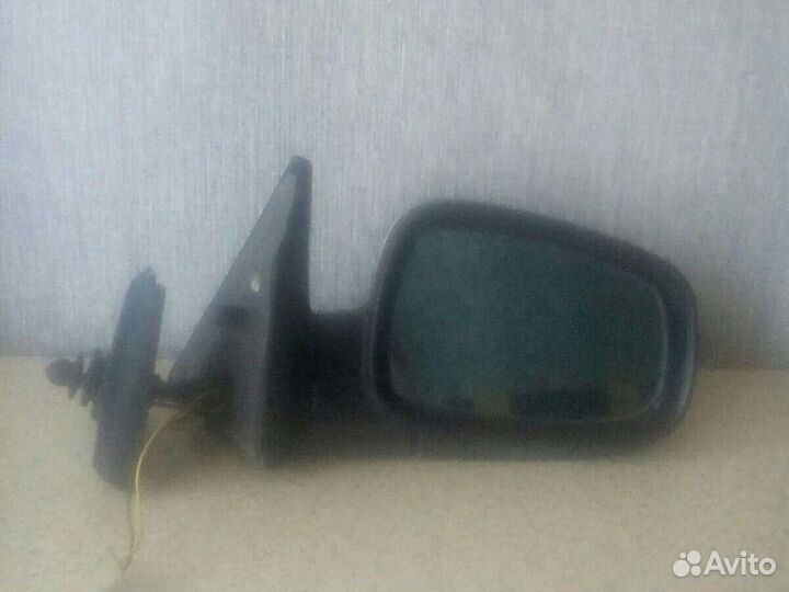 Зеркало заднего вида правое