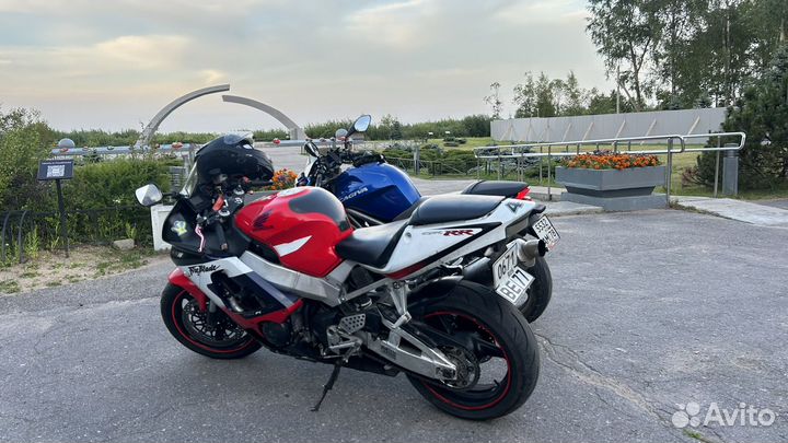 Honda cbr 929 rr