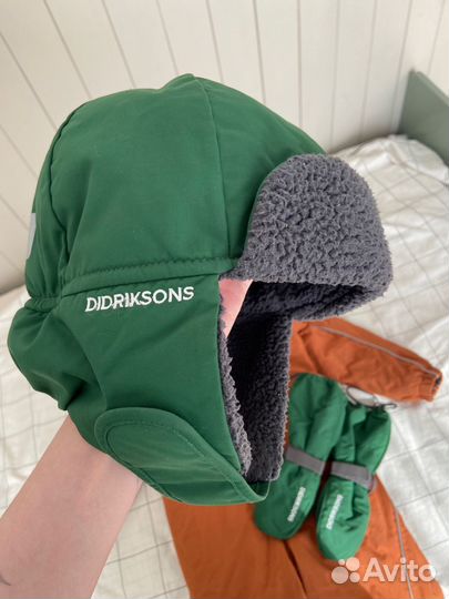 Шапка и варежки didriksons 3-5 лет