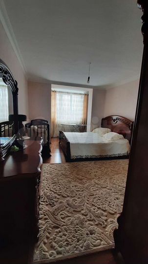 2-к. квартира, 76 м², 5/5 эт.