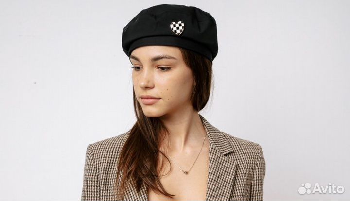 Берет новый