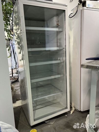 Холодильник Бирюса