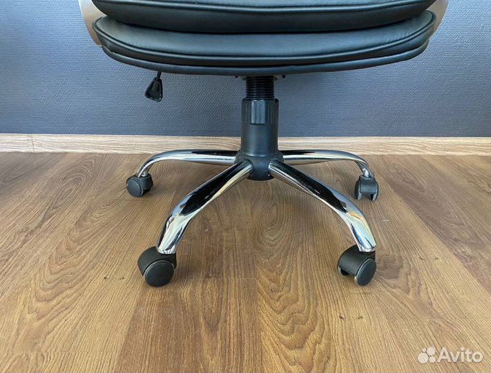 Офисное кресло. Удобное