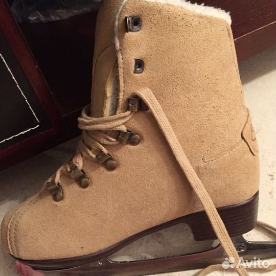 Женские коньки reebok утеплённые