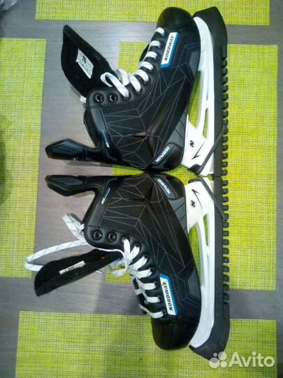 Коньки хоккейные