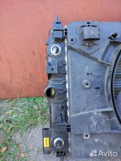 Радиатор охлаждения в сборе на chevrolet cruze 1.8