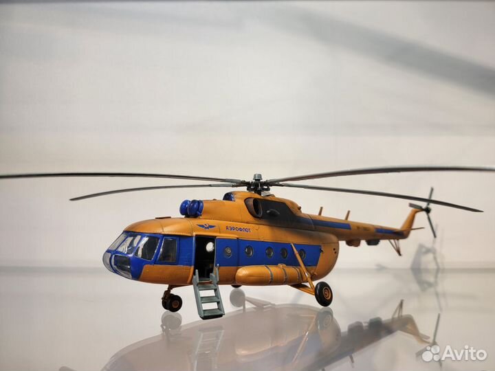 Модель вертолета ми-8 1/72 СССР