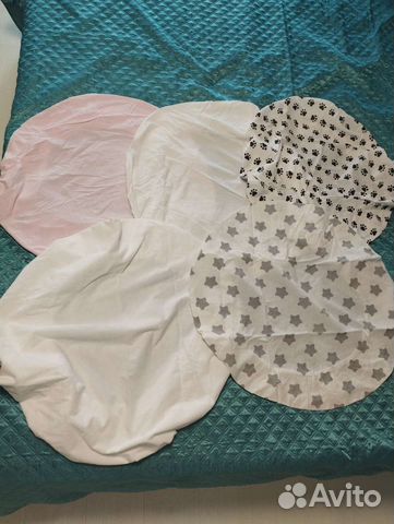 Простынь на резинке в круглую детскую кроватку