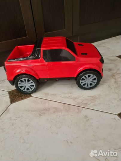 Игрушка большая машинка