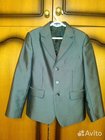 Школьный костюм тройка для мальчика 128