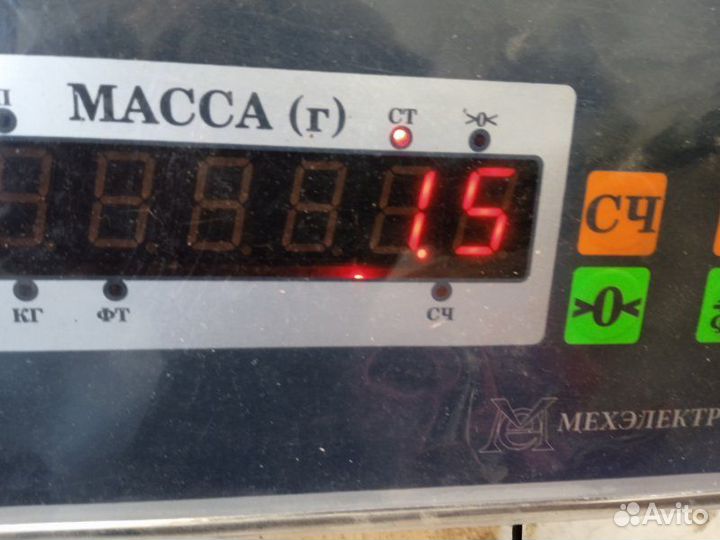 Стекло двери задней левой Mitsubishi Pajero 3 3.5