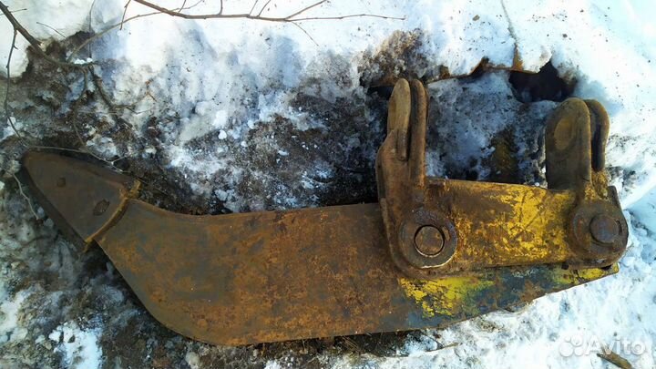 Клык разрыхлитель бульдозера