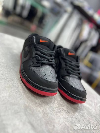 Кроссовки Nike Dunk Sb Black Pigeon