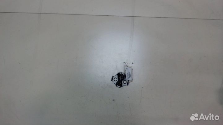 Замок багажника Toyota Prius, 2005