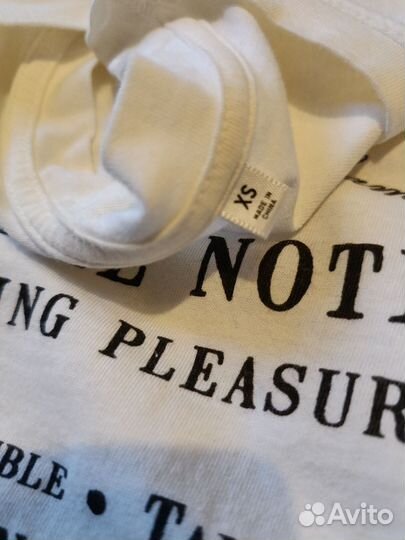 Белая женская футболка Uniqlo XS