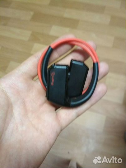 Наушники Bluetooth / MP3-плеер 8 Гб