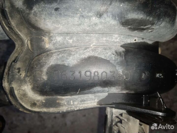 Впускной коллектор Peugeot 206 Пежо 206
