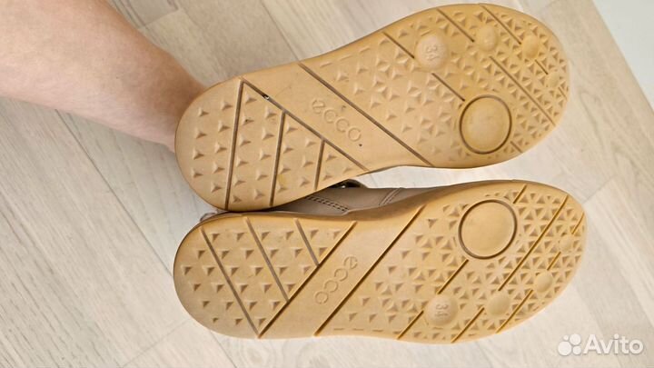 Ботинки Ecco на девочку 34 размер демисезон