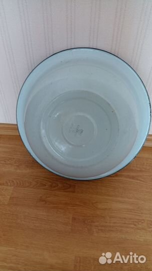 Эмалированный таз