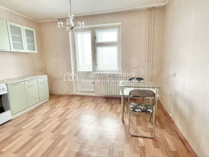 3-к. квартира, 102 м², 2/10 эт.