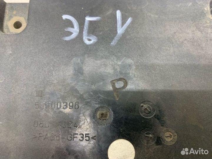 Кронштейн Opel Astra H Z16XER 2006