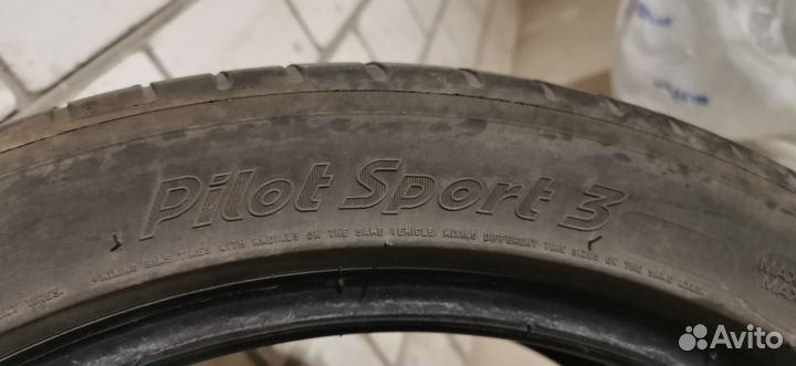 Michelin Pilot Sport 3 235/45 R18 98Y