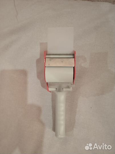 Диспенсер для скотча