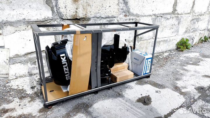 Мотор лодочный Suzuki DF90ATX черный