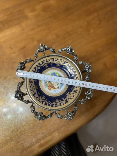 Конфетница бронзовая