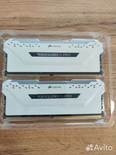 Оперативная память ddr4 16gb 3600 Corsair