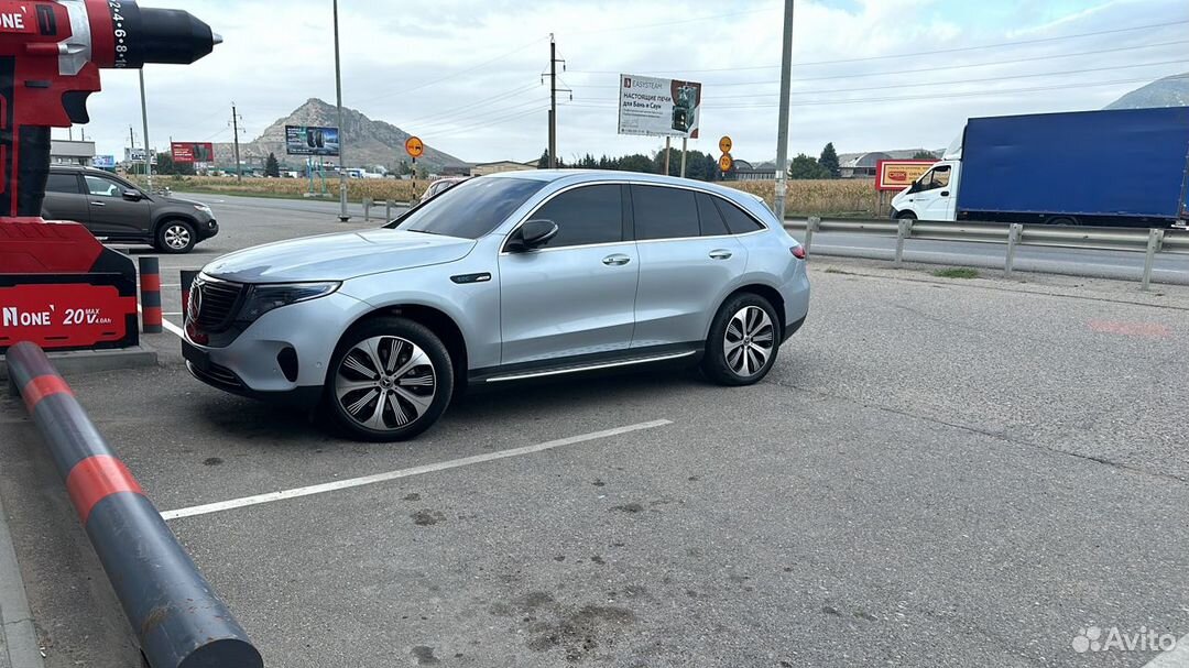 Mercedes-Benz EQC AT, 2020, 3 900 км