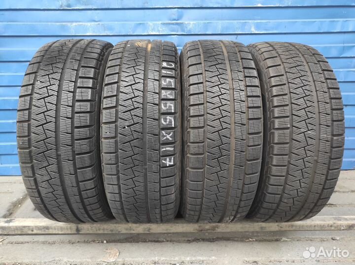 Pirelli Ice Asimmetrico 215/55 R17 94Q