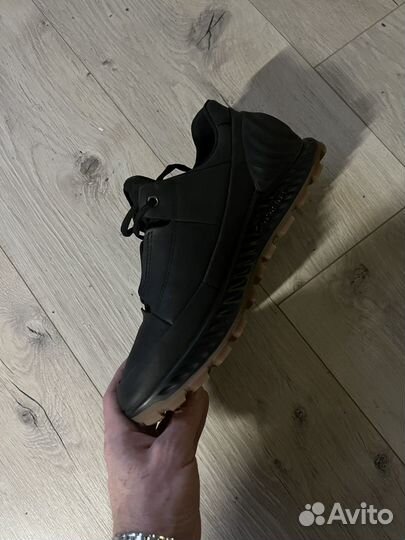 Кроссовки мужские 42 размер новые