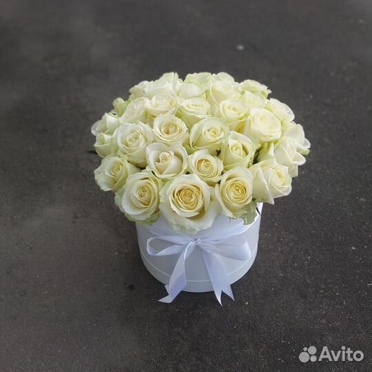 51 роза. Цветы розы букеты с доставкой 25 31 51 10