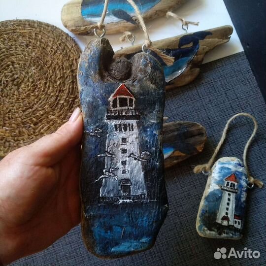 Панно. Маяки и киты