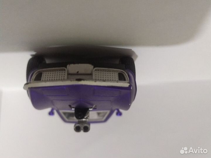 Машинка игрушечная