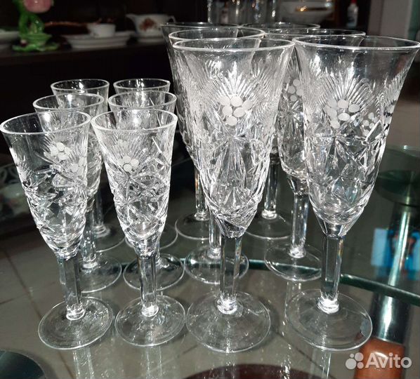 Бокалы и рюмки 