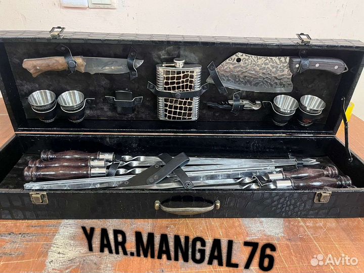 Набор подарочный шампурoв в чемодане для мужчины