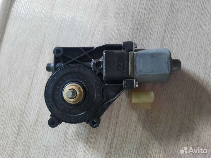 Моторчик стеклоподъемника chevrolet cruze прав.пер