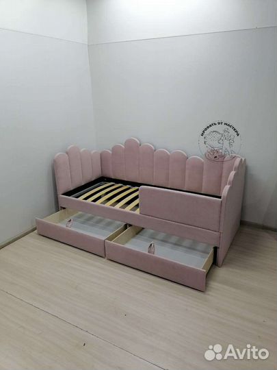 Детская кровать 90х200