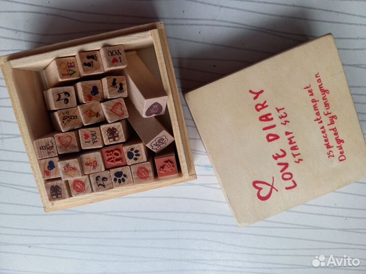 Штампы с держателем деревянным скрапбукинг