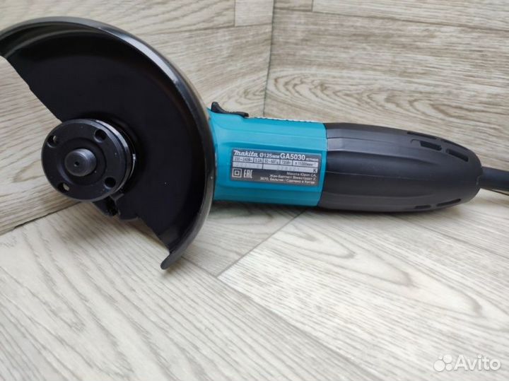 Ушм Makita GA5030, 720 Вт, 125 мм оригинал