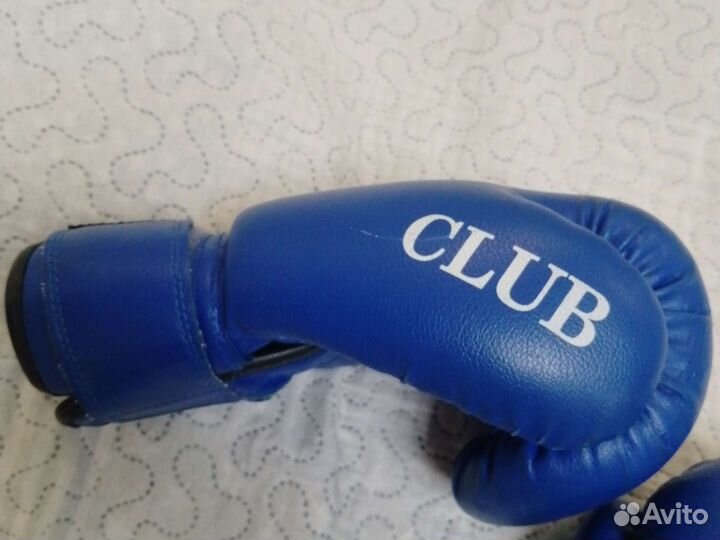 Боксерские перчатки