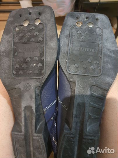 Продам лыжные ботинки размеры 34,36,38