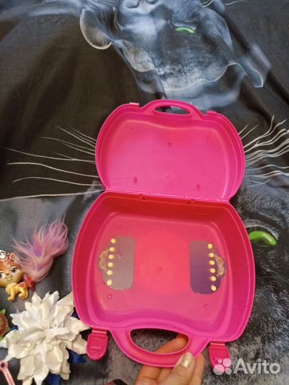 Кейс-косметичка для девочки с наполнением