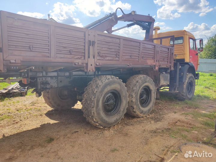 Аренда и услуги манипулятора-вездехода, стрела 4 т, 8 м, борт 15 т, 5.5 м