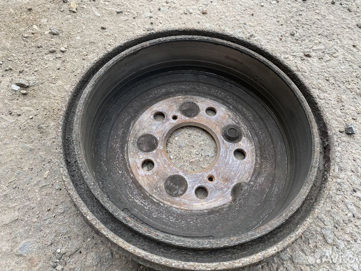 Тормозной механизм задний правый Toyota RAV4 XA20