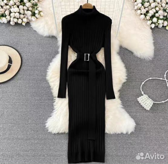 Трикотажное платье